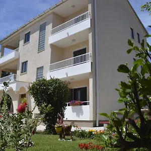 Apartment Lidija, Krk Town