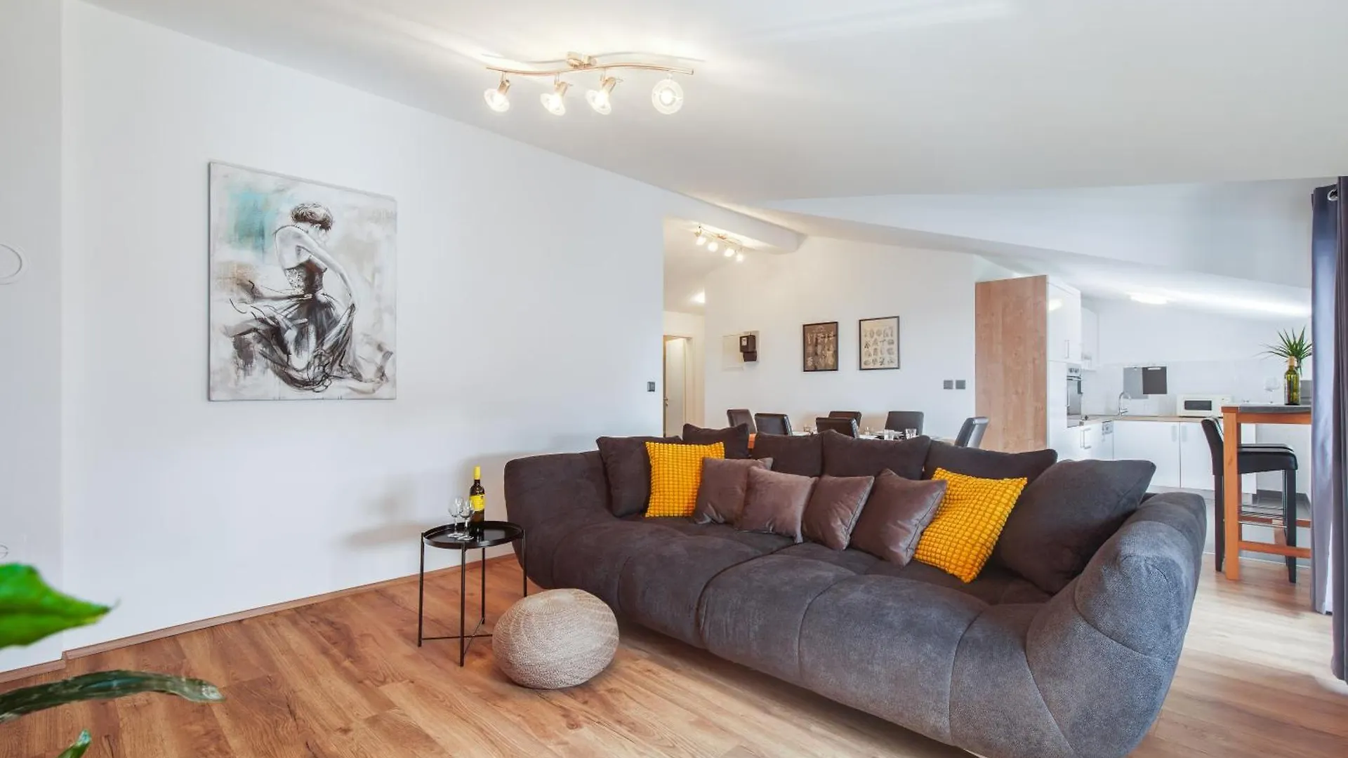 Apartments Lijan Krk Town